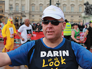 Simpod star Darin McCloud runs London Marathon